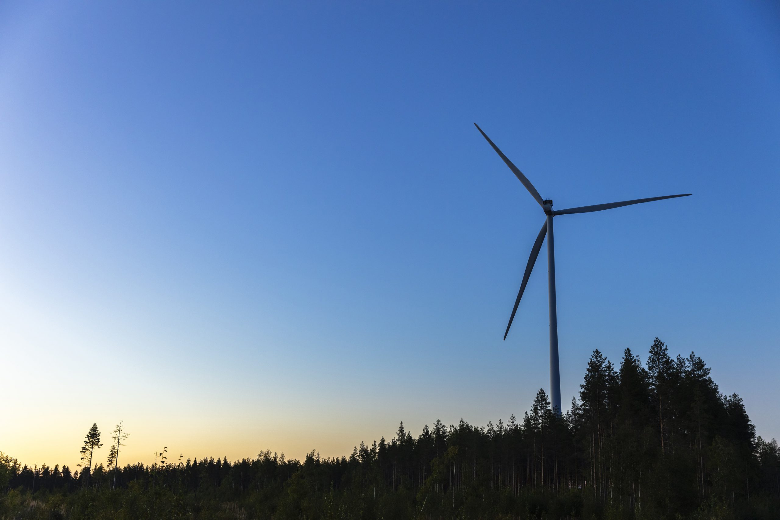 Image of windfarm near Kannus, Finland.